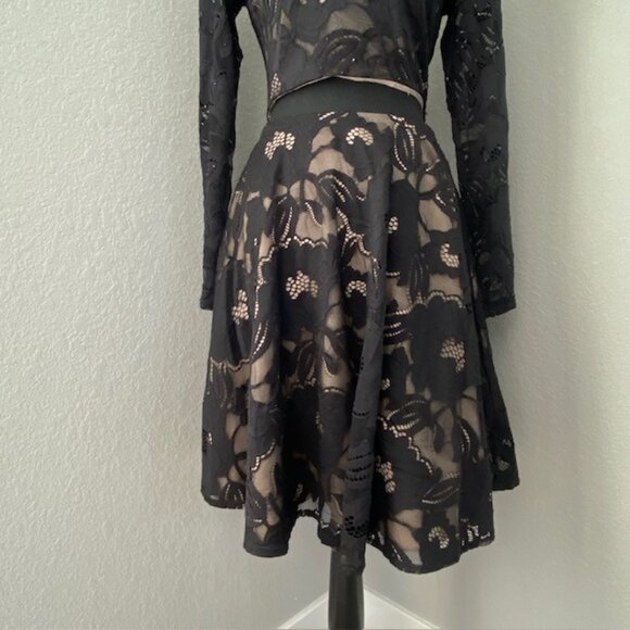 MARCIANO Joss Black Lace 2-Pc Cropped Top and Skirt XS - Picture 5 of 16